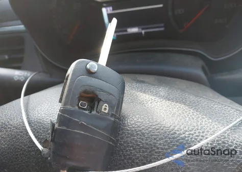 2015 Chevrolet Impala 1Lt из США, поврежденный, VIN 2G1115SL5F9244224